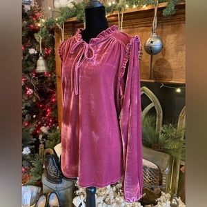 Easel Velvet Top Pink Mauve Plus So Pretty!